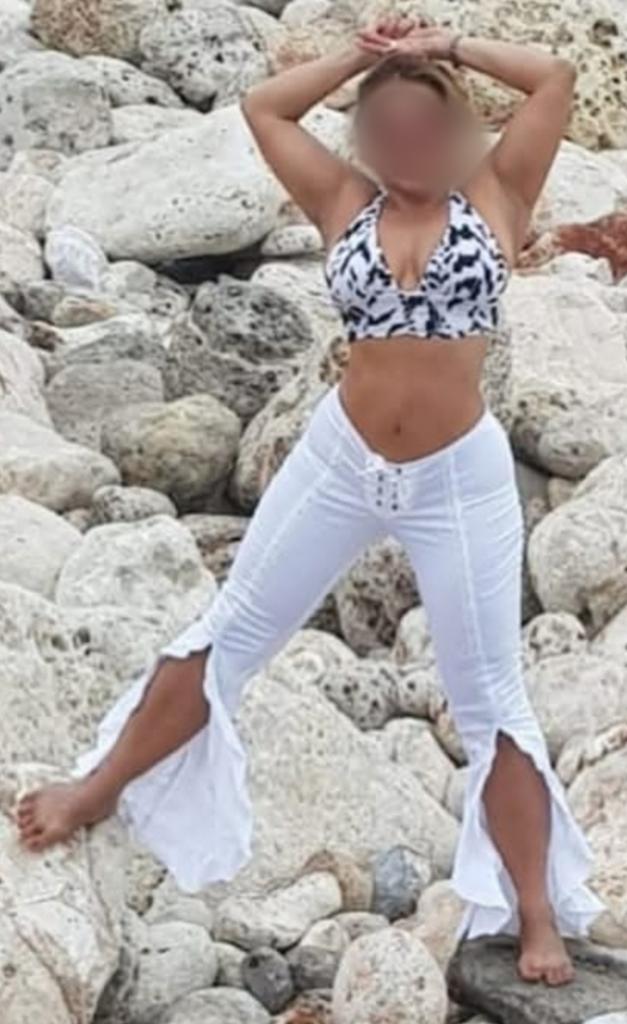 Chica busca chico en Menorca: 