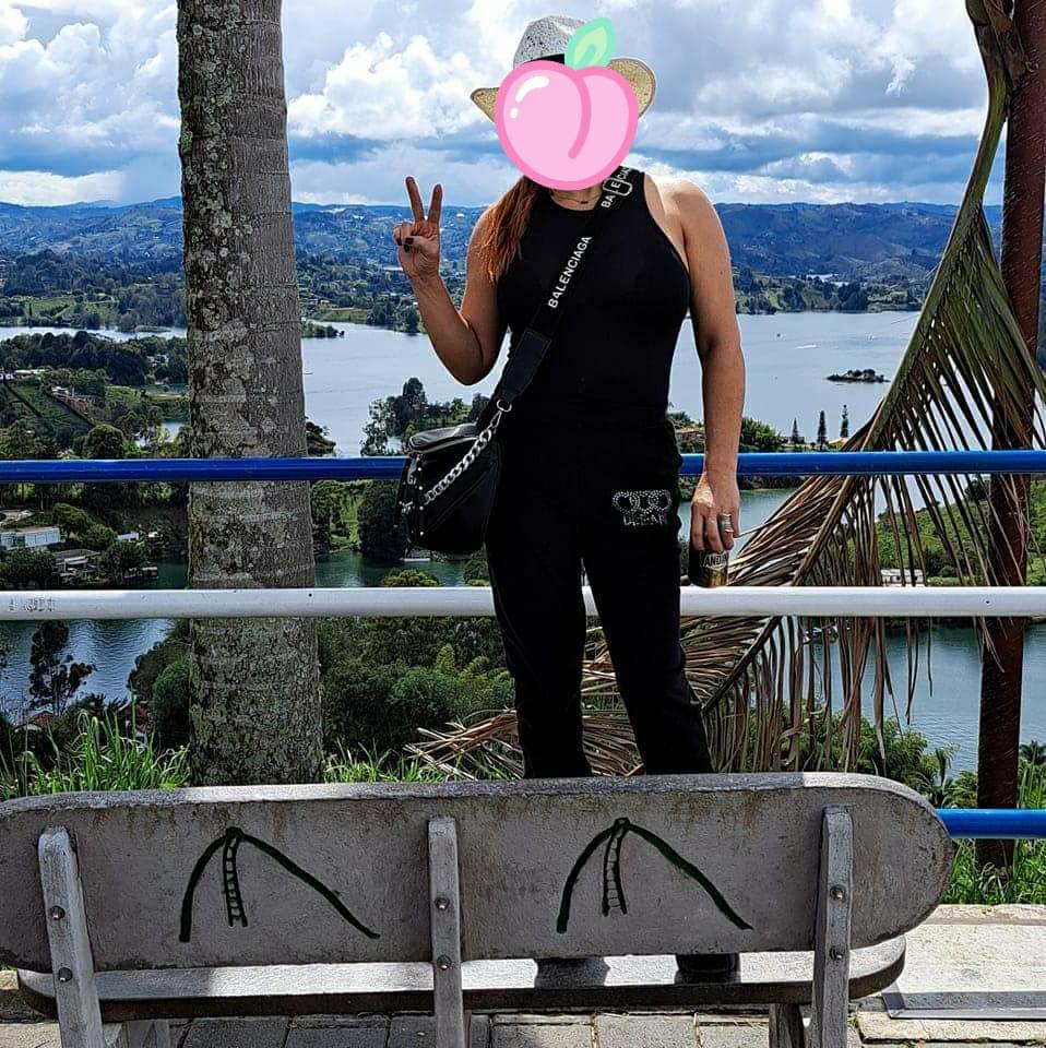 Chica busca chico en Almería: 