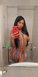 722334380: Chica busca chico en Barcelona