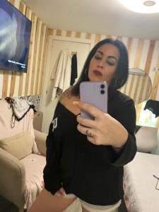 614727027: Chica busca chico en Zaragoza