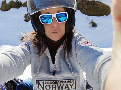 624079357: Chica busca chico en La Coruña