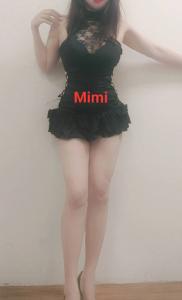 613843196: Chica busca chico en Barcelona