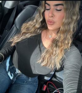 634693185: Chica busca chico en Sevilla