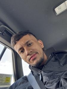 641803898: Chico busca chica en Barcelona