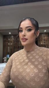 645818374: Chica busca chico en Barcelona