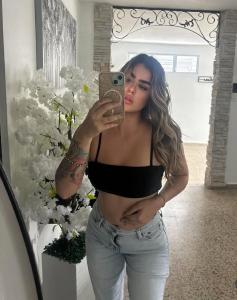 634693185: Chica busca chico en Sevilla