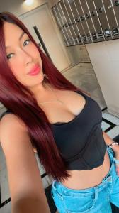 671499507: Chica busca chico en Barcelona