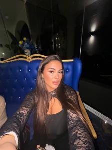 614890158: Chica busca chico en Málaga