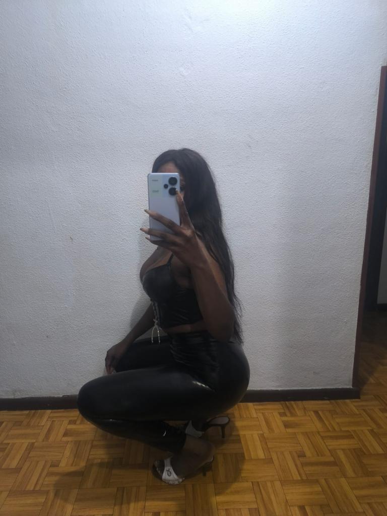 632948779: Chica busca chico en La Coruña