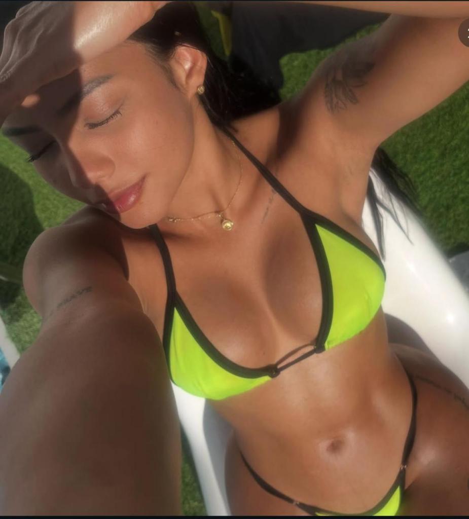 Chica busca chico en Almería: 