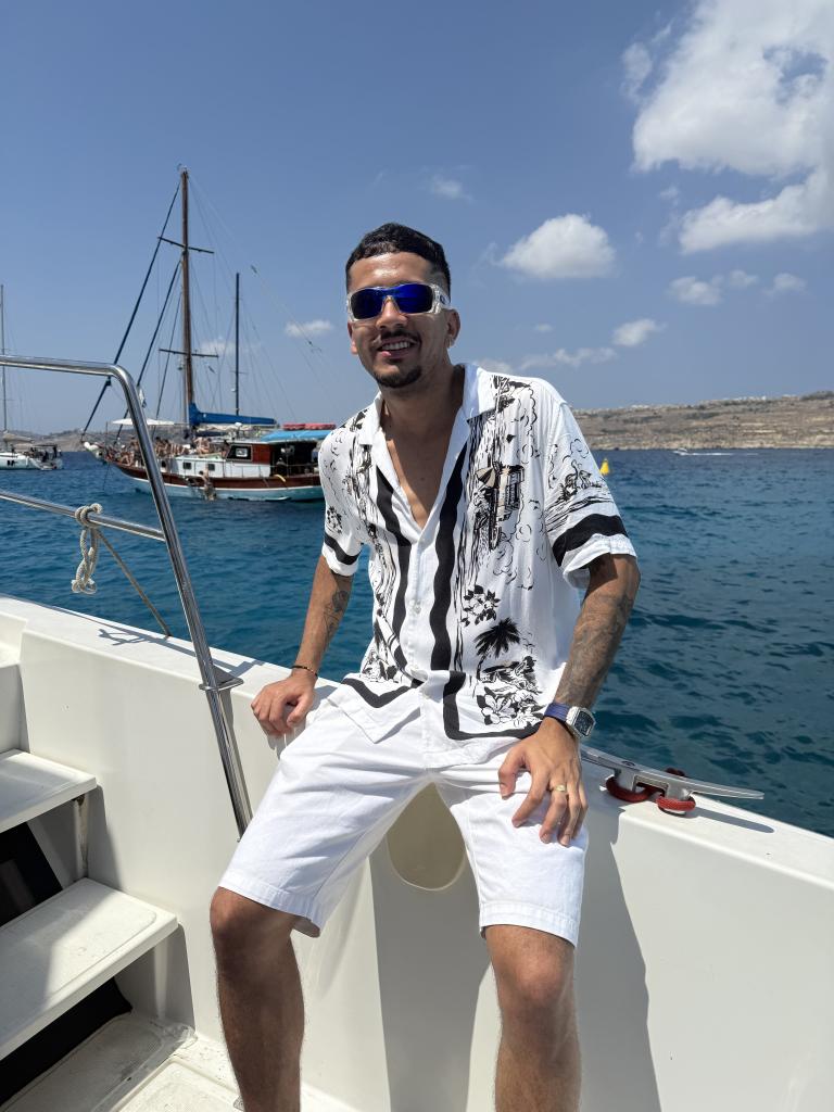 Chico busca chica en Barcelona: 