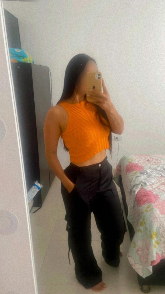 645089452: Chica busca chico en Zaragoza