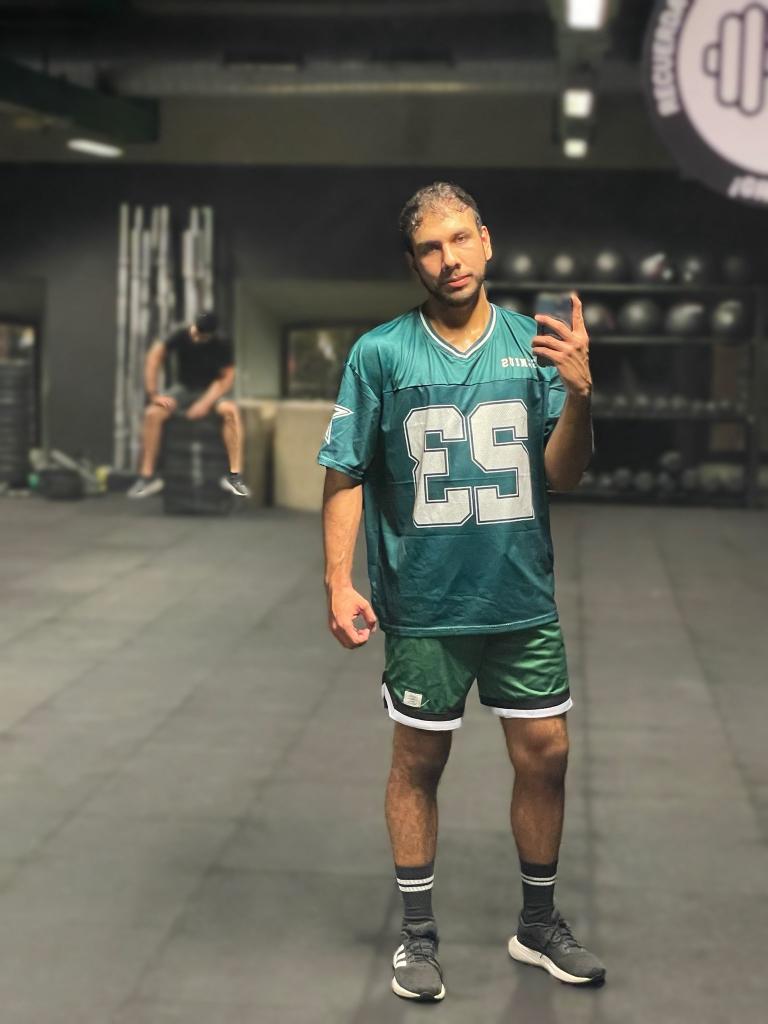 Chico busca chica en Málaga: 