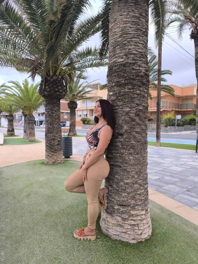 Chica busca chico en Alicante: 