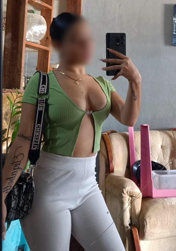 Chica busca chico en Tenerife: 