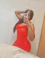 614936731: Chica busca chico en Barcelona