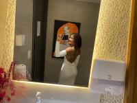 645648260: Chica busca chico en Almería