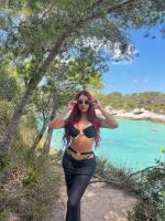 671499507: Chica busca chico en Barcelona