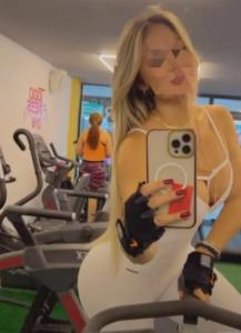 614531131: Chica busca chico en Sevilla