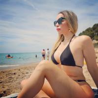 645708528: Chica busca chico en Barcelona