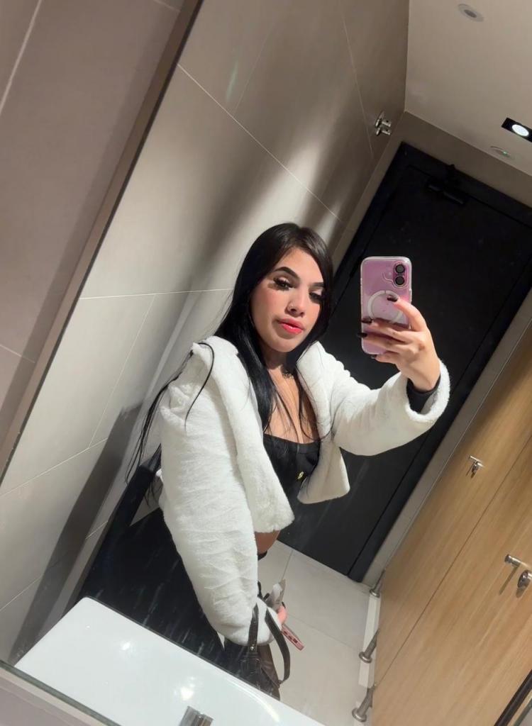 Chica busca chico en Granada: 