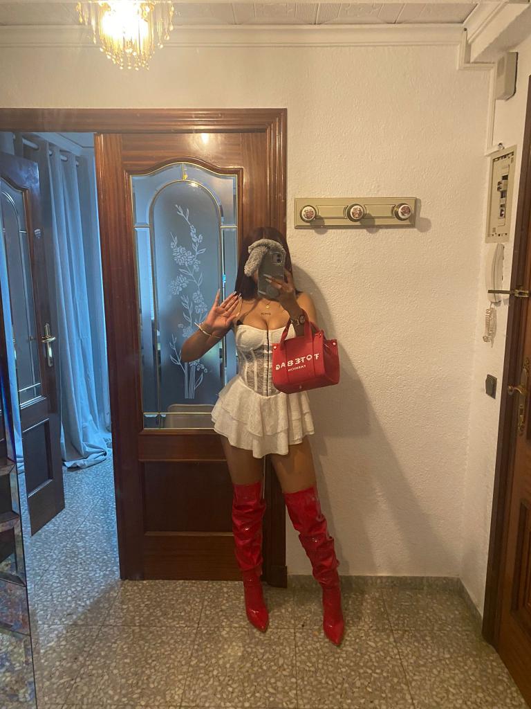 Chica busca chico en Sevilla: 