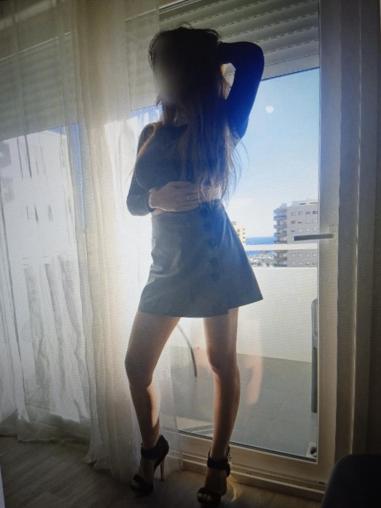 Chica busca chico en Almería: 