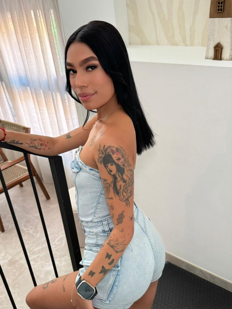 647720453: Chica busca chico en Alicante
