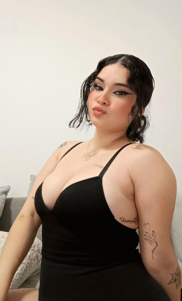 604136478: Chica busca chico en Málaga