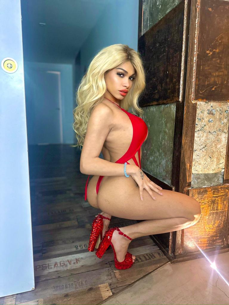 617185443: Travesti en Barcelona