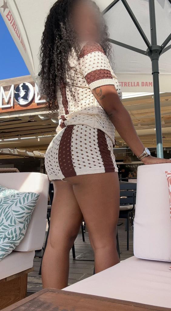 Chica busca chico en Tenerife: 