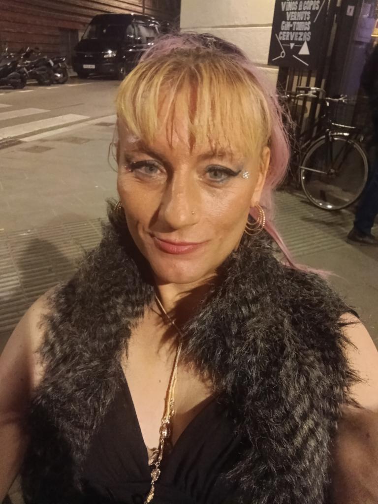 Chica busca chico en Barcelona: 