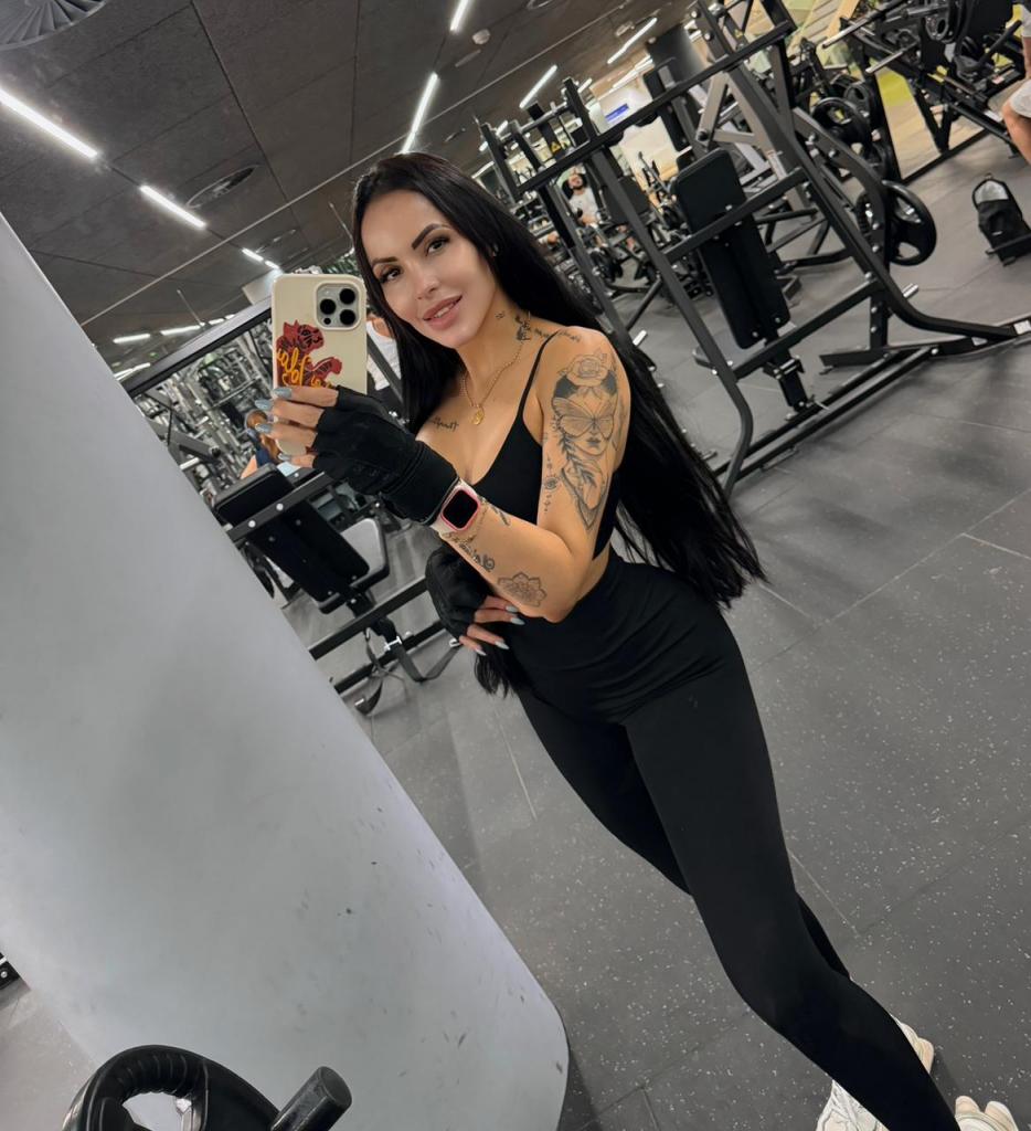 Chica busca chico en Alicante: Chica busca chico