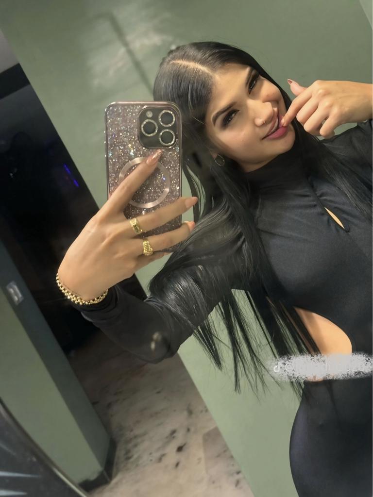 Chica busca chico en Tenerife: 