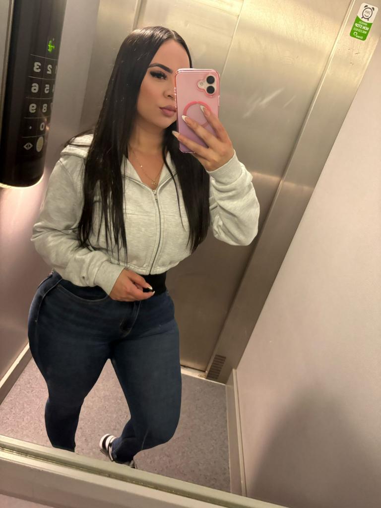 Chica busca chico en Valencia: Chica busca chico