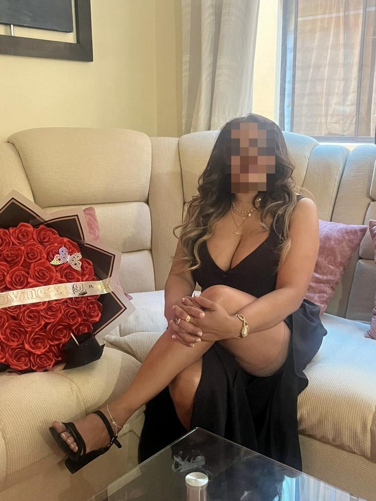 643759513: Chica busca chico en Lugo