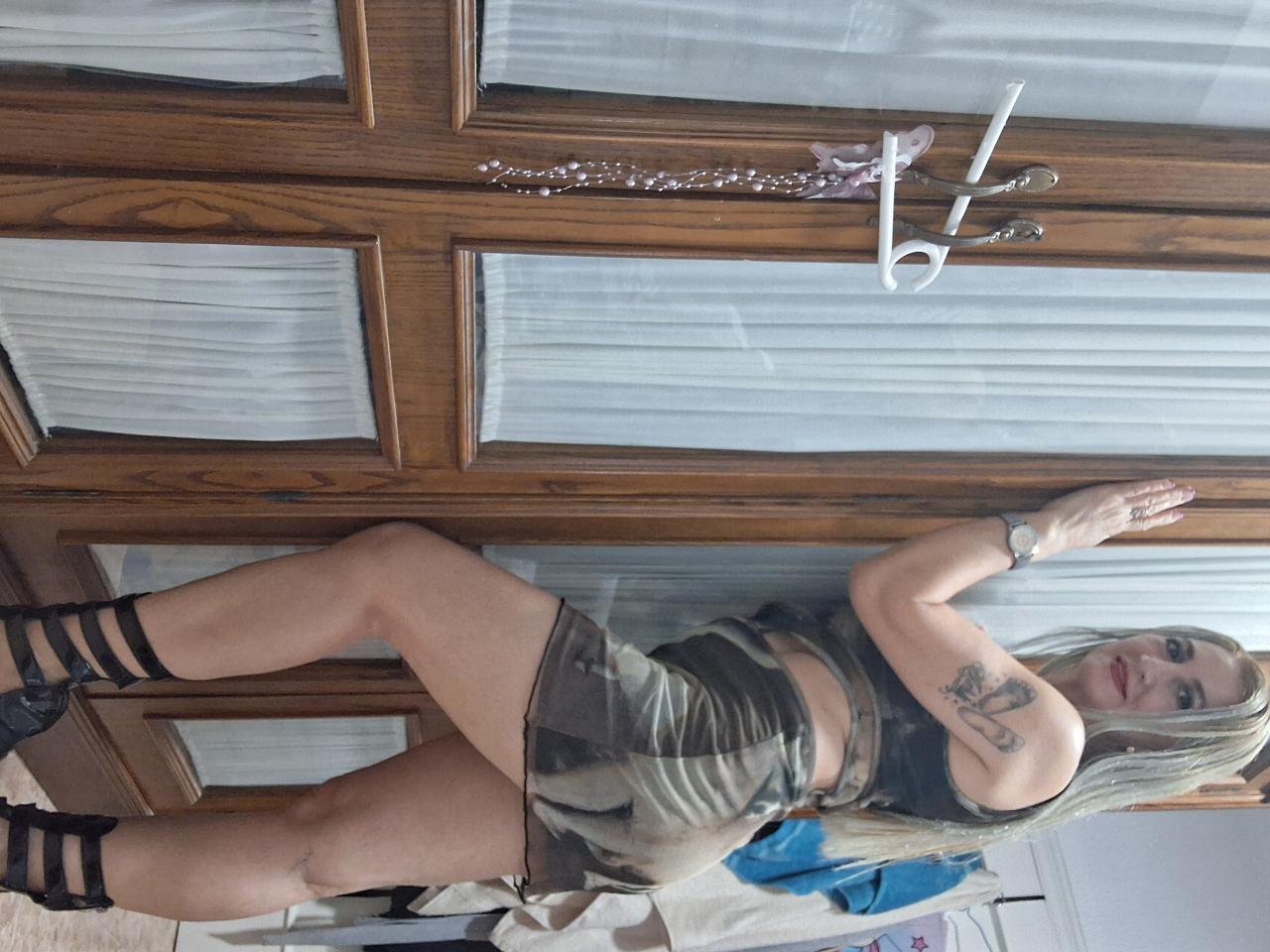 604885078: Chica busca chico en Almería