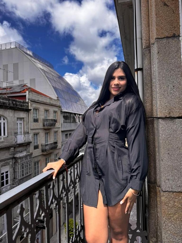 Chica busca chico en Ibiza: 