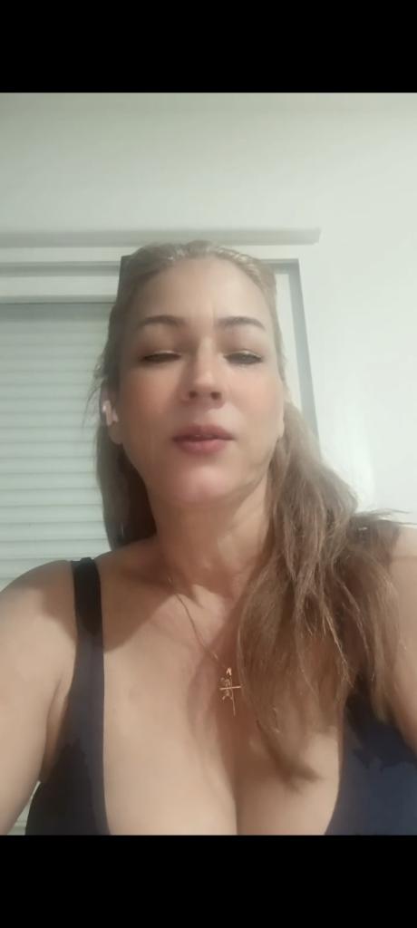 Chica busca chico en Cádiz: 