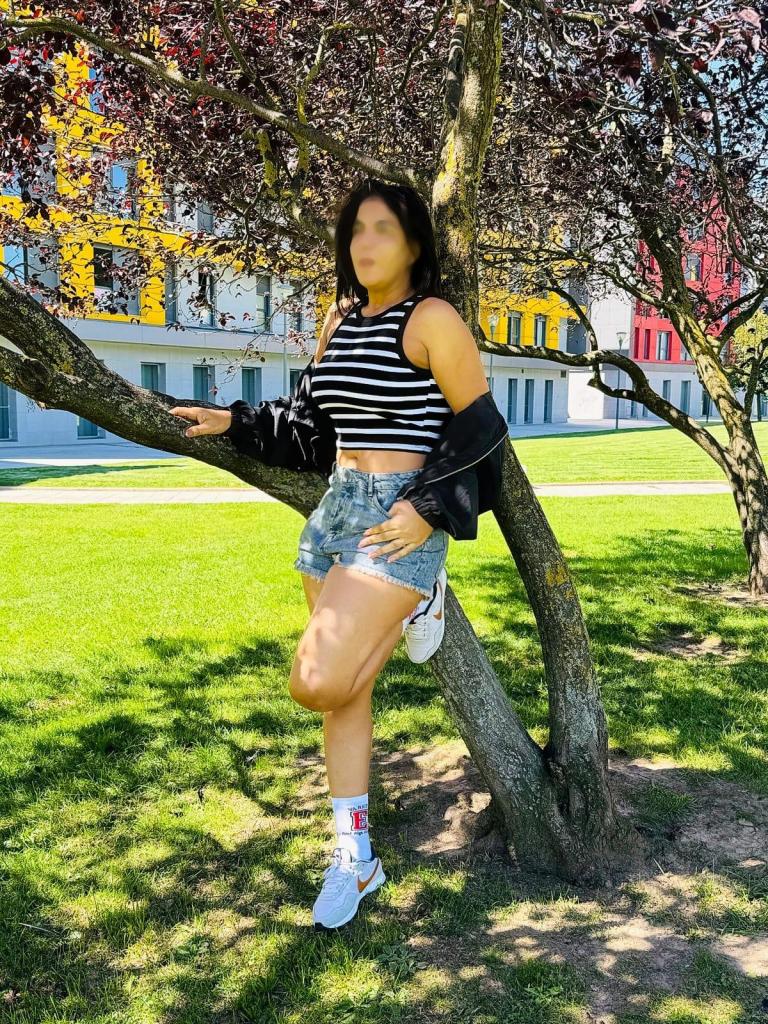 Chica busca chico en Burgos: 
