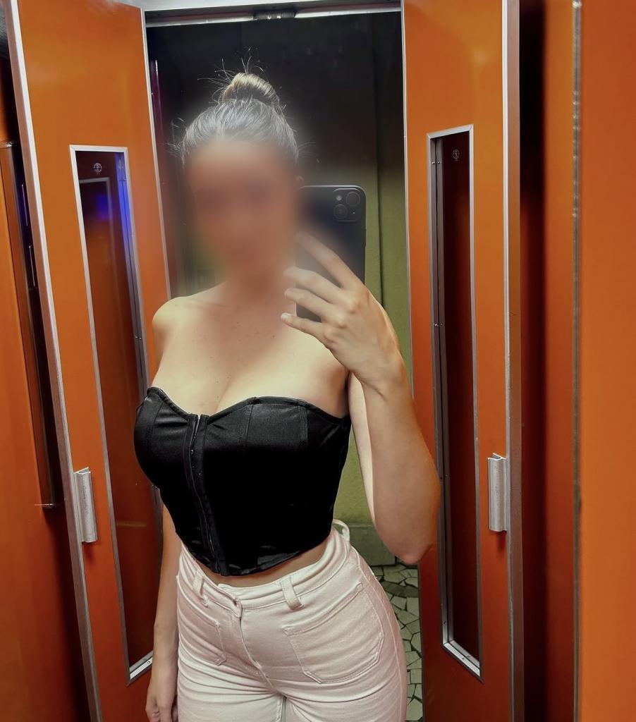 Chica busca chico en Murcia: Chica busca chico