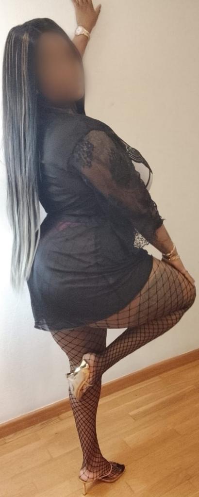 Chica busca chico en Tenerife: 