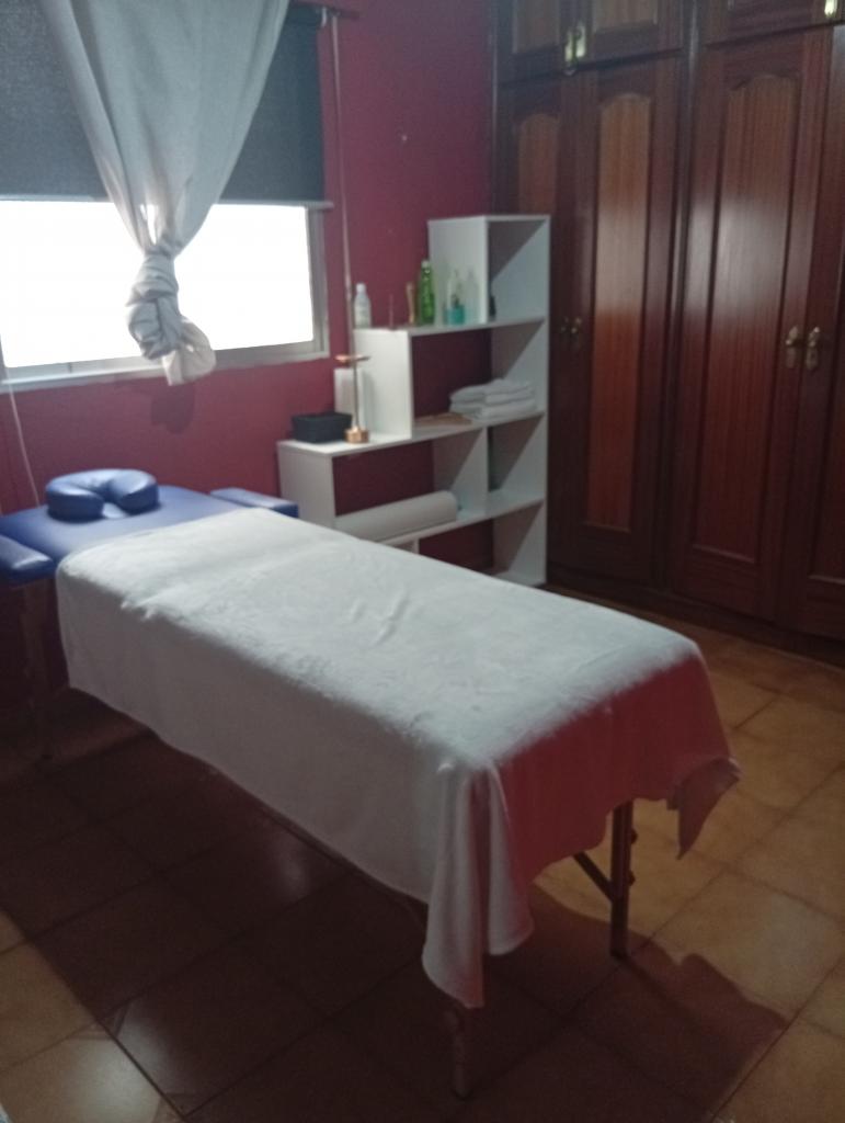 631406808: Chica busca chico en Granada