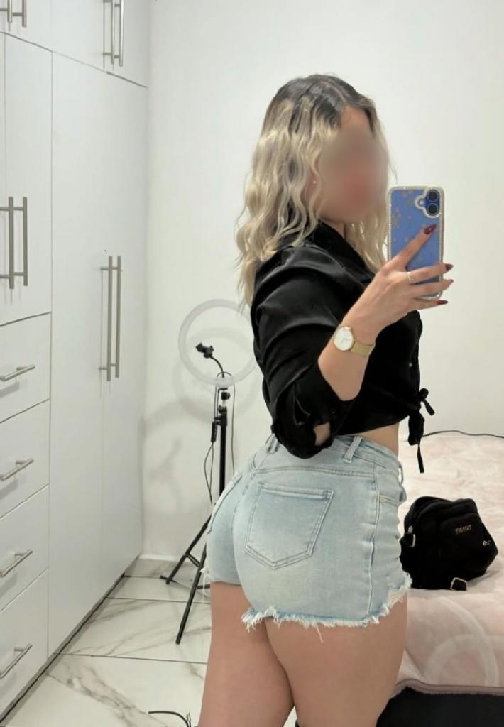 647936333: Chica busca chico en Cádiz