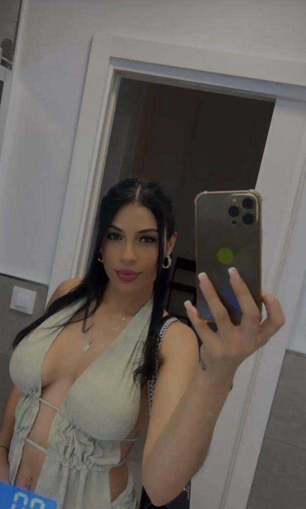 Chica busca chico en Cádiz: 