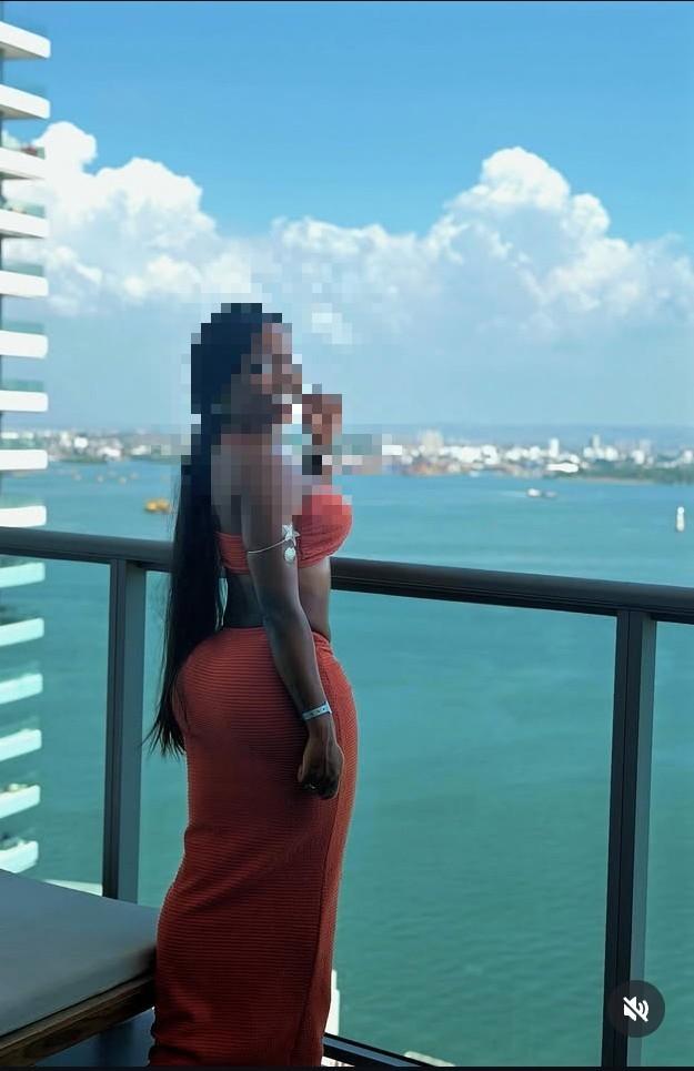 Chica busca chico en Cádiz: 