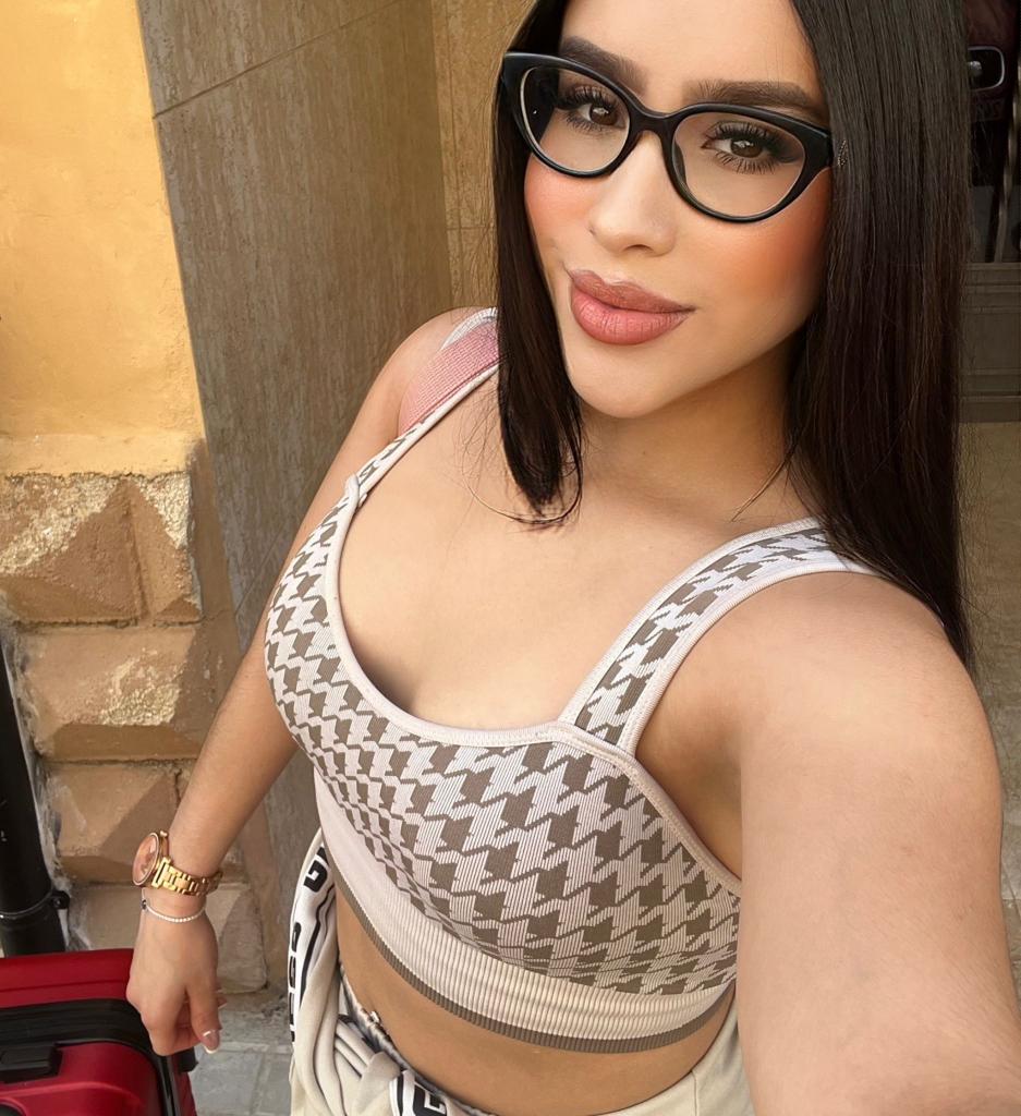Chica busca chico en Cádiz: 