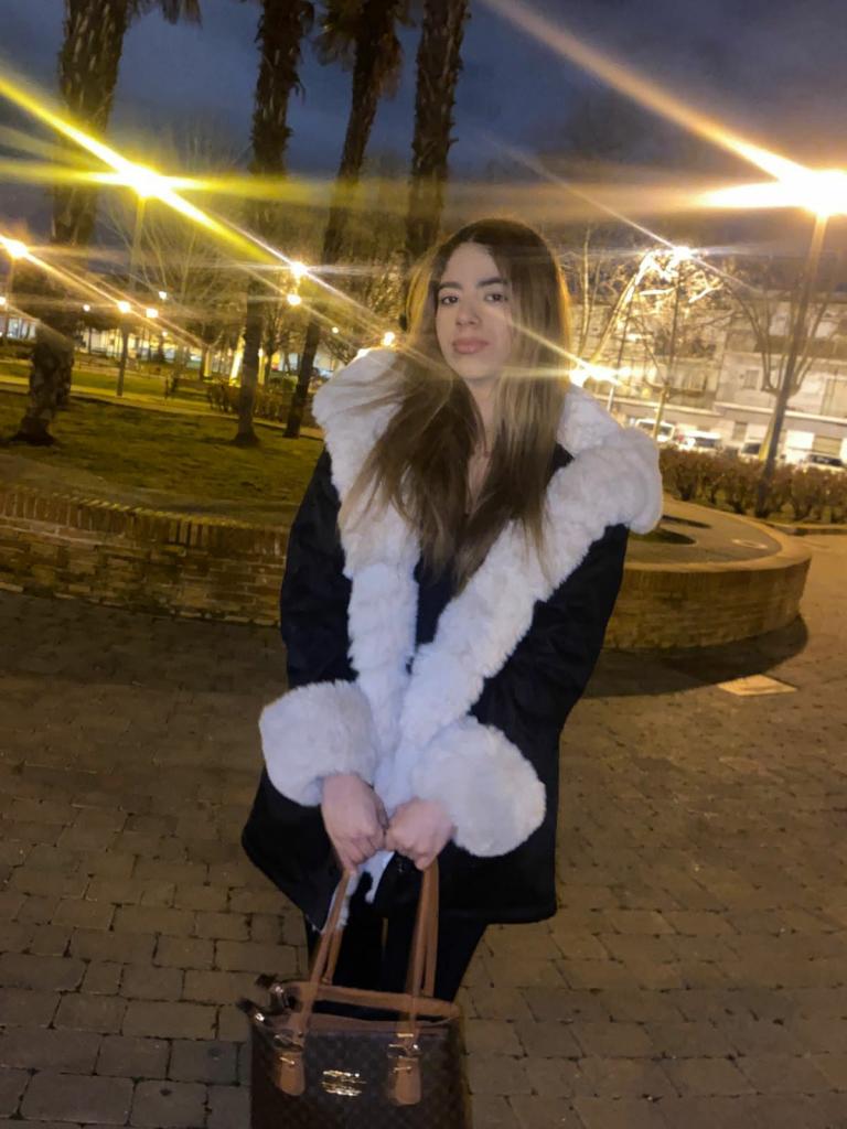 Chica busca chico en Madrid: 