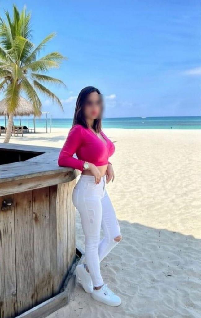 Chica busca chico en Almería: 