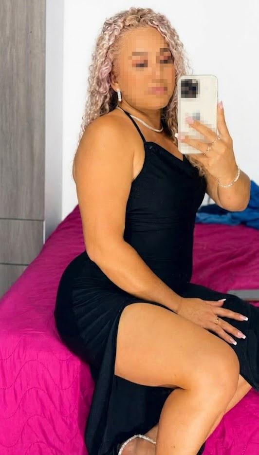 Chica busca chico en Almería: 